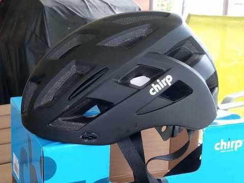KASK ROWEROWY z TYLNĄ LAMPKĄ i odpinanym daszkiem