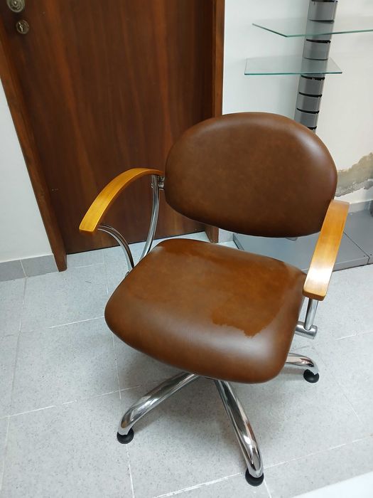 Bancada de cabeleireiro e cadeira – Novo – Liquidação de Stock