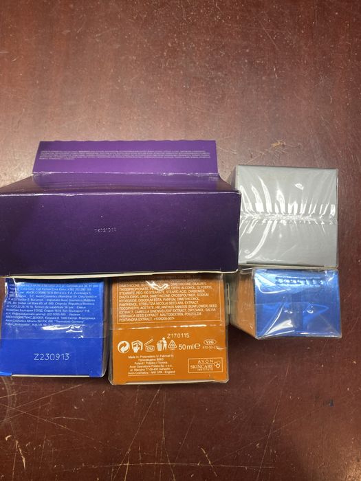 Kosmetyki dla kobiet AVON