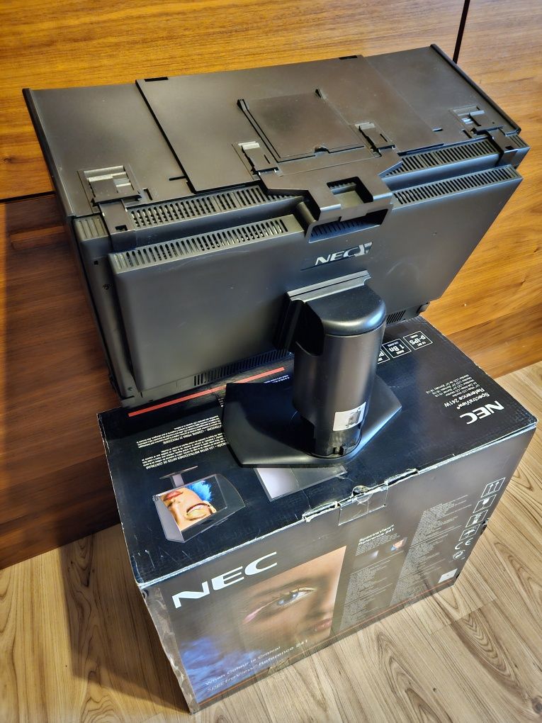 NEC SpectraView Reference 241