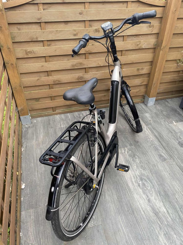 Rower Elektryczny Gazelle Arroyo C8 Elite SMART