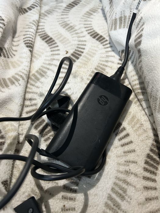 HP OMEN 15 (i5-8300H/8GB RAM) Formatado, com carregador e bolsa