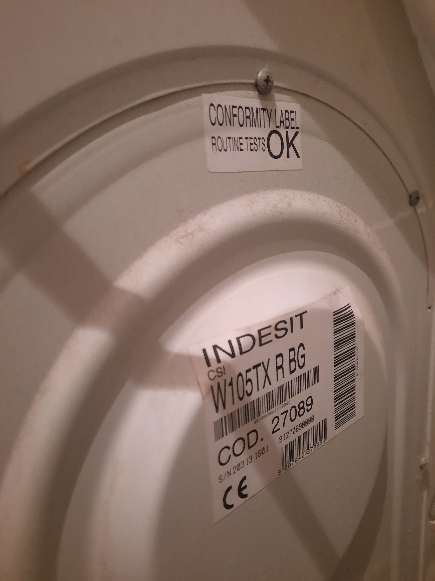 Пральна машина :Indesit W 105 TX
