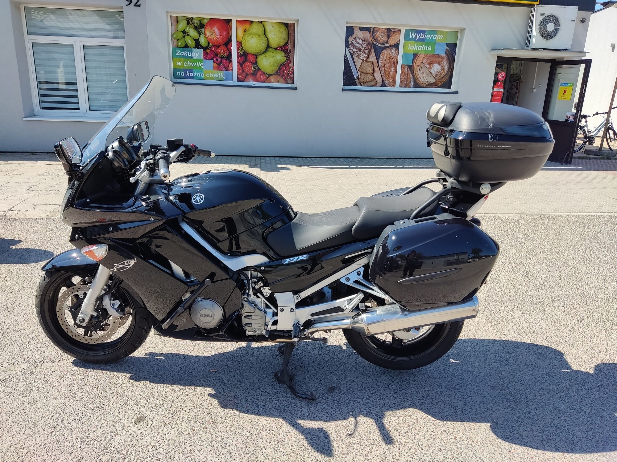 Yamaha FJR 1300 lift