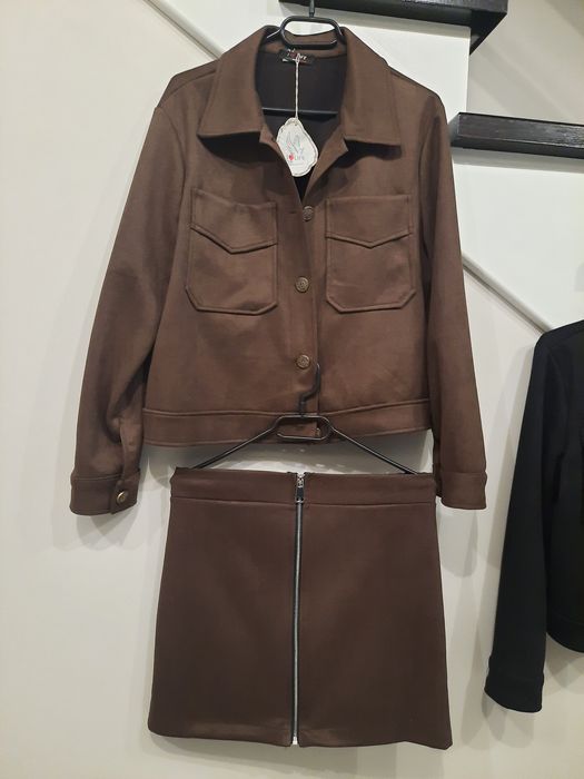 Wysokogatunkowy komplet zamszowy zestaw bluza marynarka i spódniczka