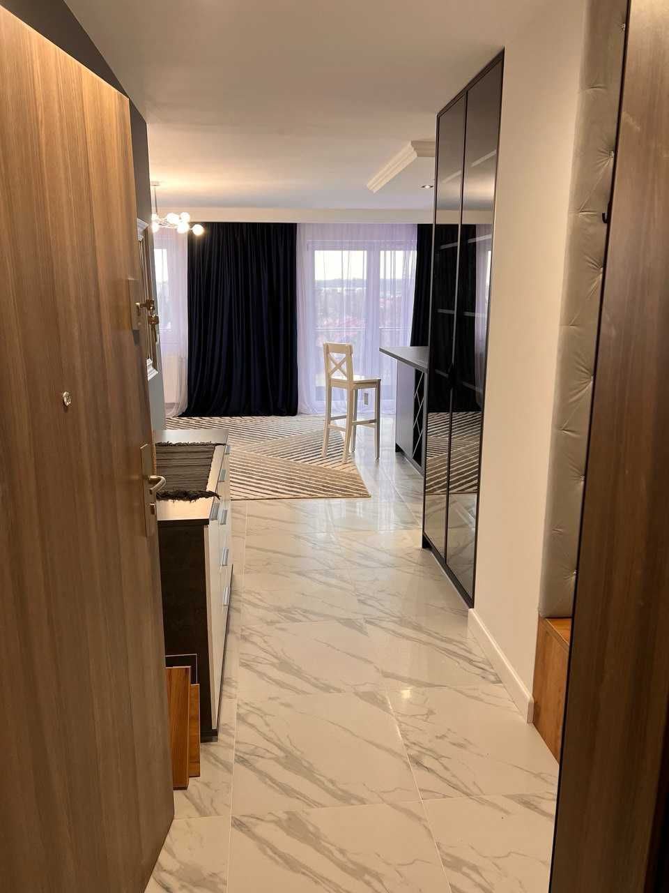 Польща Трикімнатна квартира-студія, парковкою та гаражами,90м²–Rzeszów