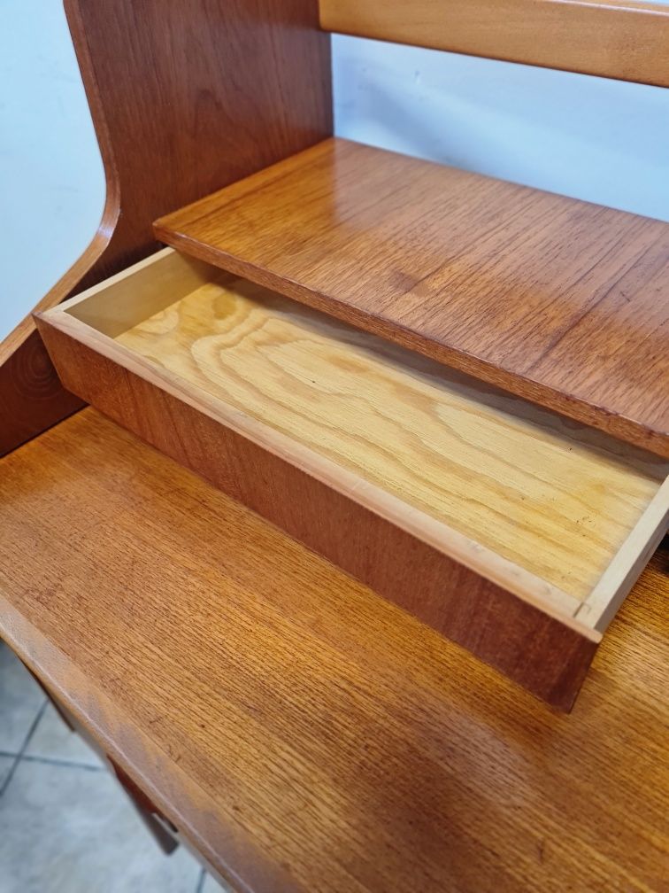 Sekretarzyk,biurko tekowe,skandynawski design,Szwecja lata 60,vintage