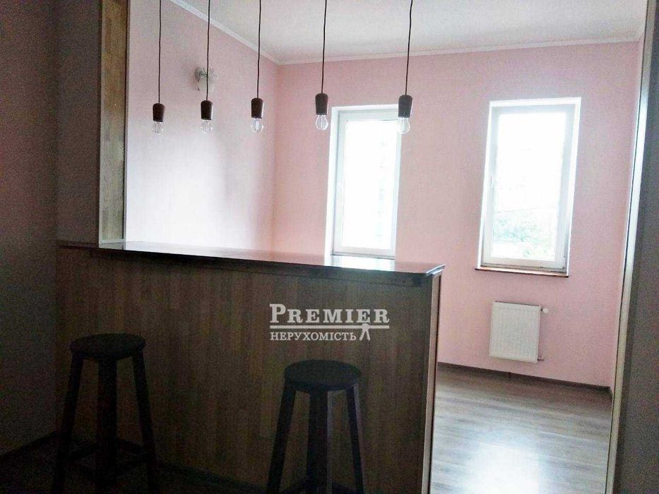 Продам сучасну 1 кімнатну квартиру на Бочарова
