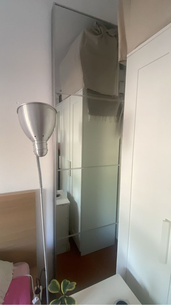 Duas portas espelhadas de roupeiro ikea