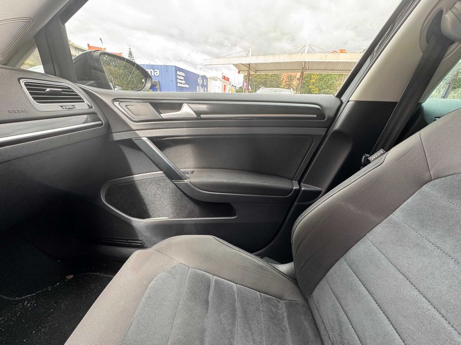 VW Golf Variant 1.6 TDi HighLine