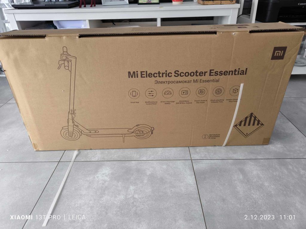 Hulajnoga Elektryczna Xiaomi Mi Electric Scooter Essential.