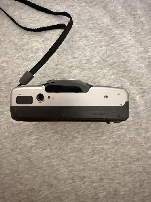 Canon Prima Super 105 плівковий фотоапарат