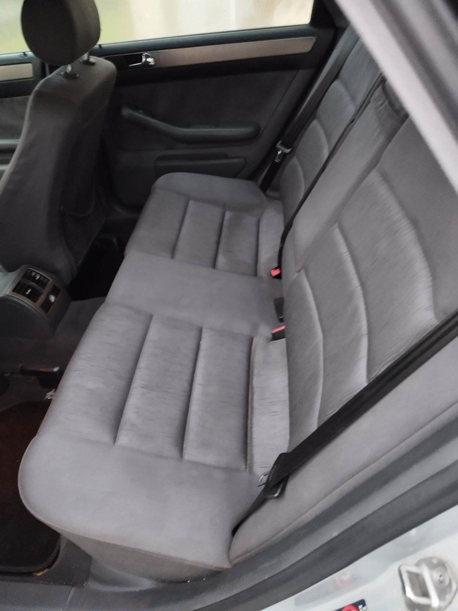 Audi A6 quatro automático de dois mil e um r