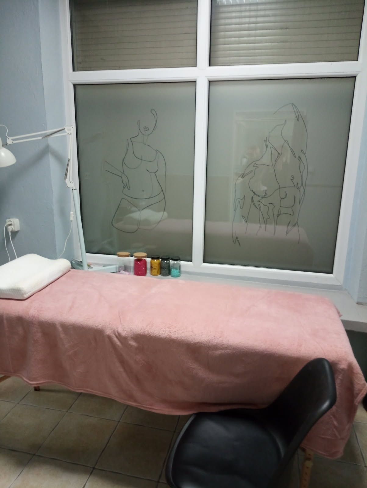 Do wynajęcia lokal handlowo-usługowy, 55 m2, Legnica, oś. Kopernika