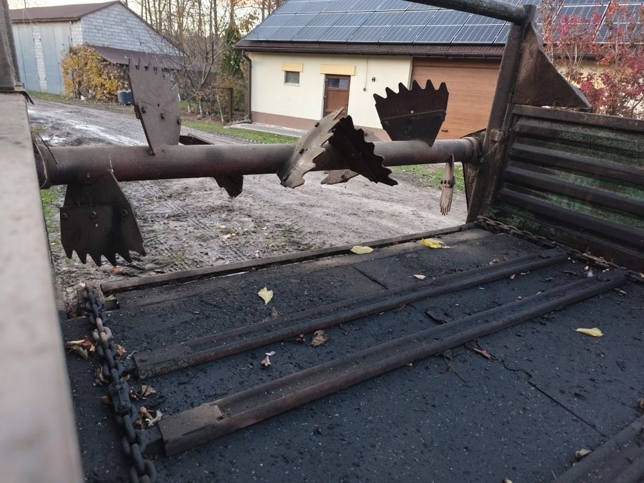 Rozrzutnik do obornika