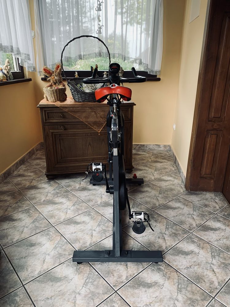 Rower spinningowy treningowy Hop Sport Bravo do 120kg stacjonarny