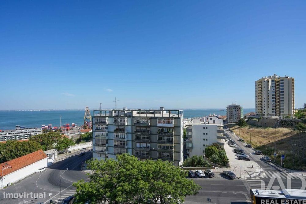 Apartamento T2 em Penha de França de 122,00 m2