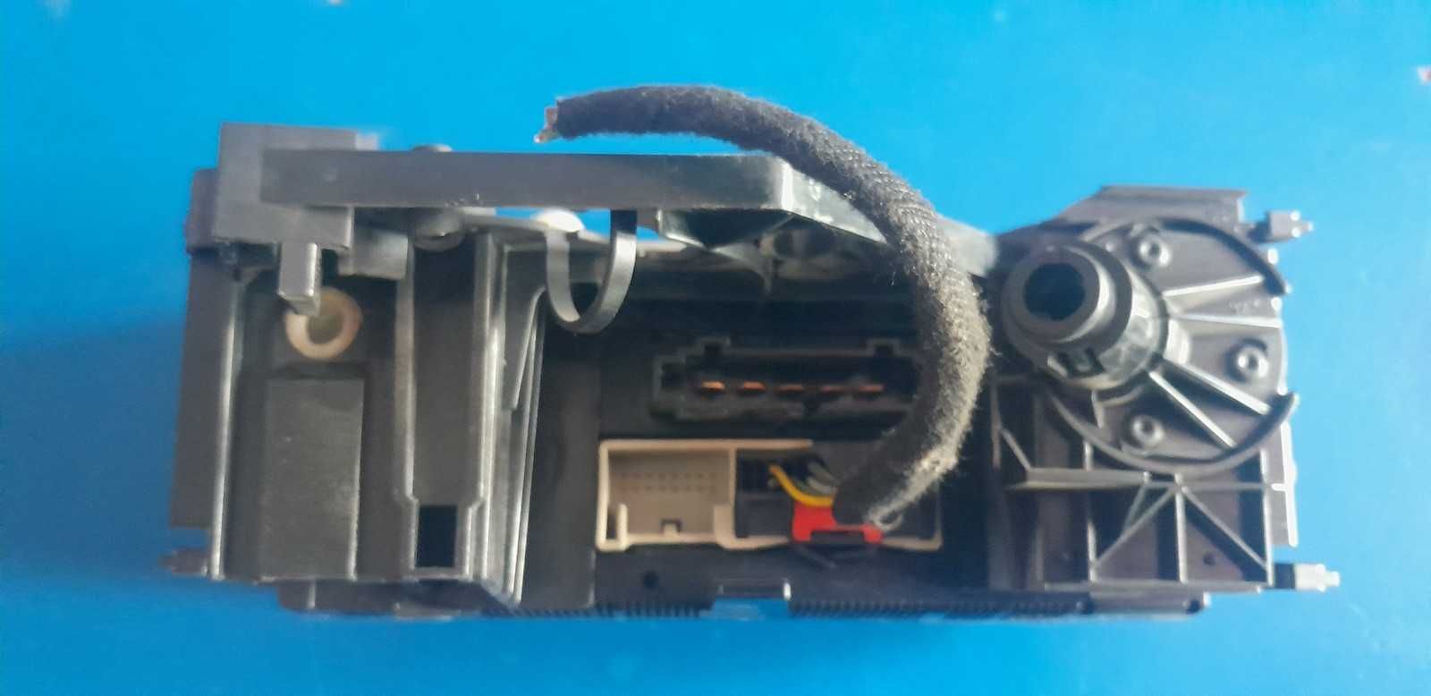 Panel sterowania nawiewu nawiewem Volkswagen Caddy 3 III 2004-