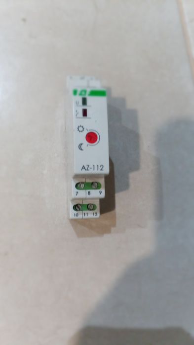 Automat zmierzchowy 16A 230V 2-1000lx DIN AZ-112