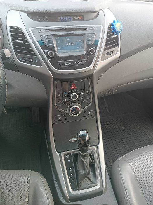 Sprzedam Hyundai Elantra 1.8 benzyna  automat 2014 o mocy 111.00 KW