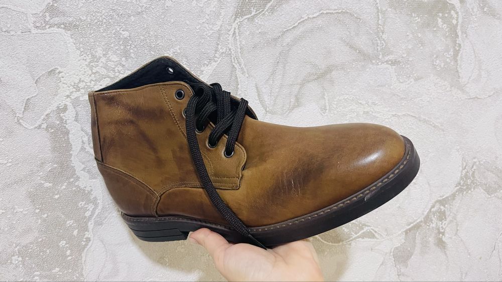 Чоловічі ботінки