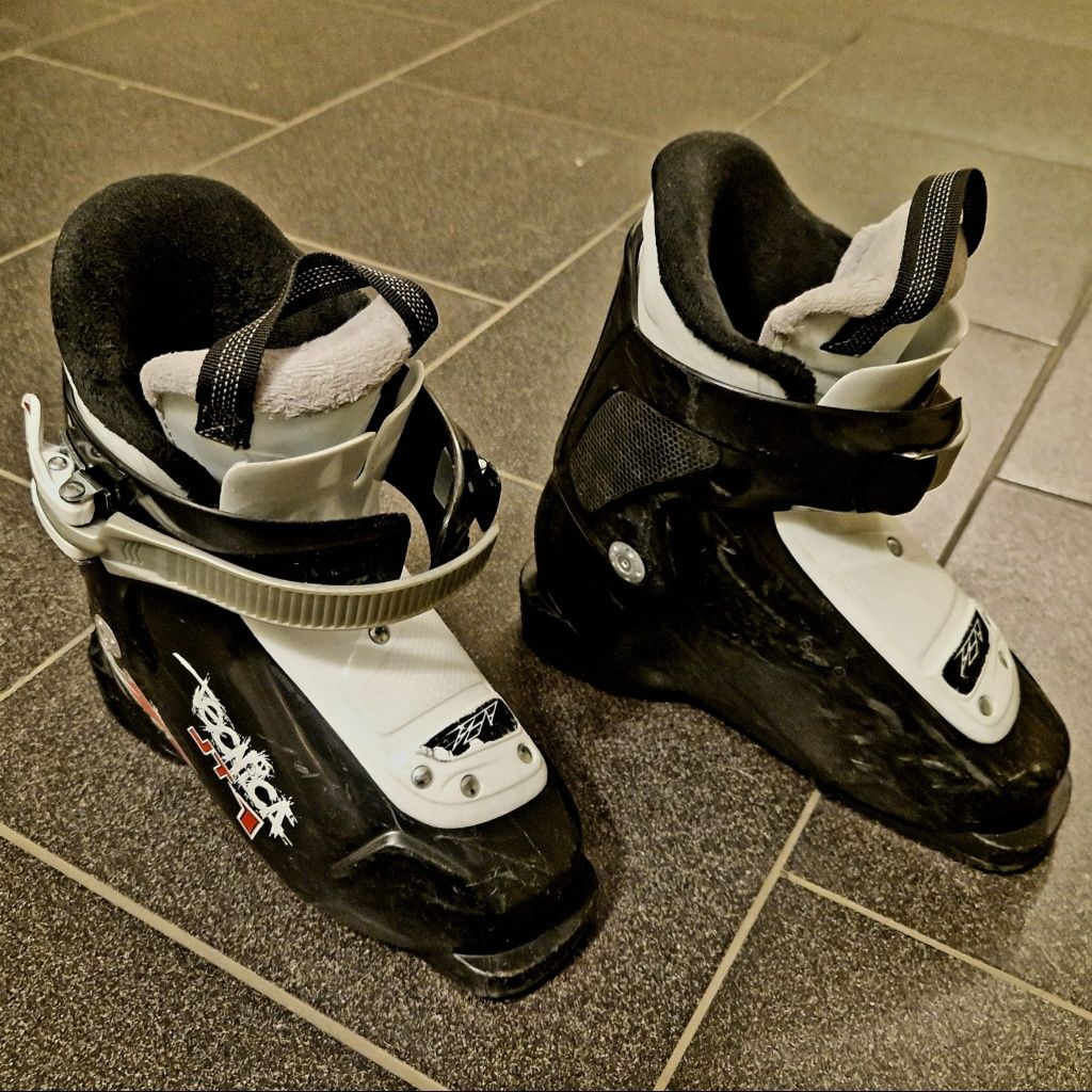 Buty narciarskie dla dziecka 235mm
