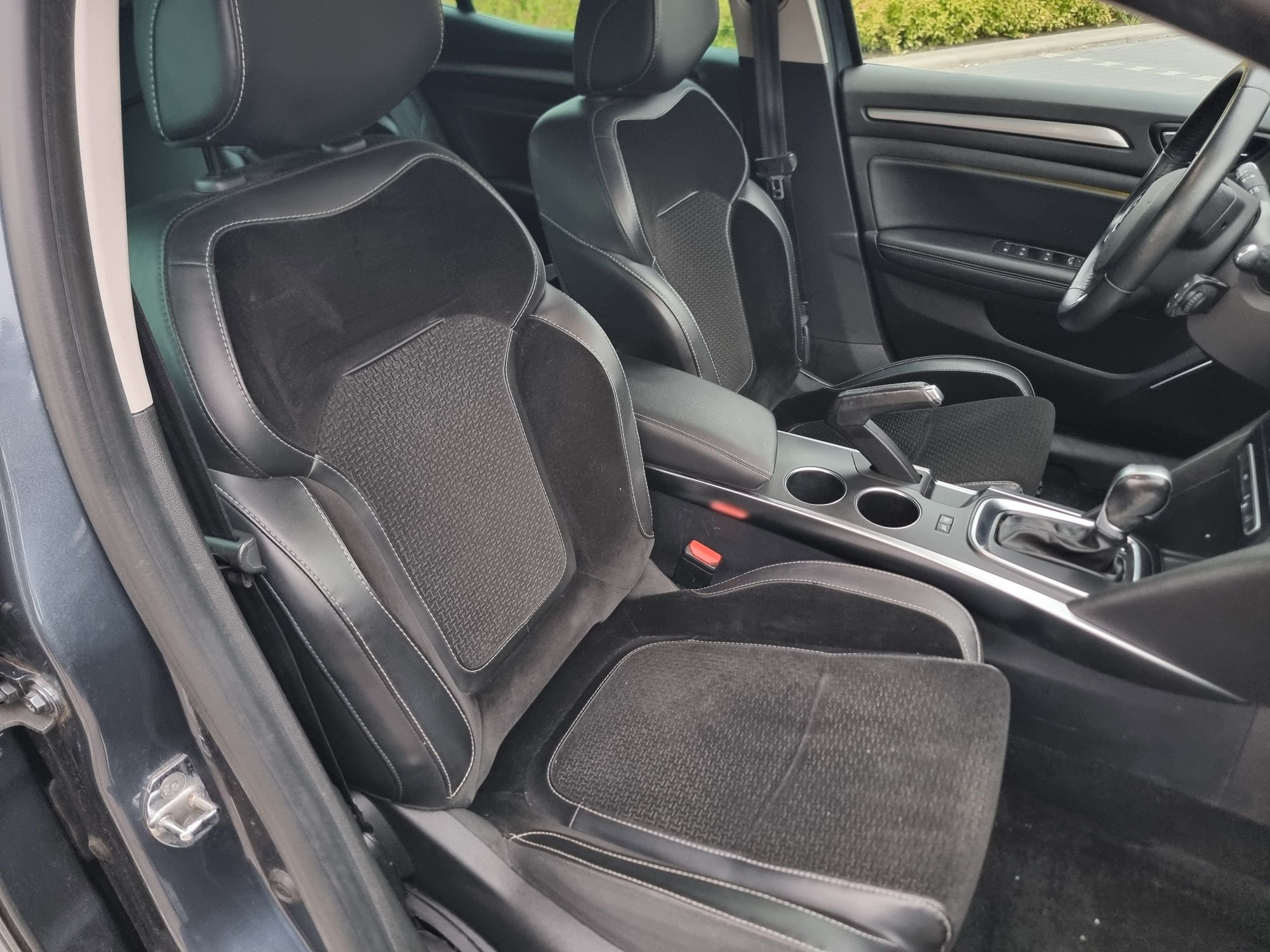 Renault Megane 4  2017r  *Automat* Hatchback * Krajowy *1wł *LED