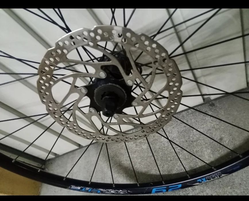 Roda da frente 29 semi-nova