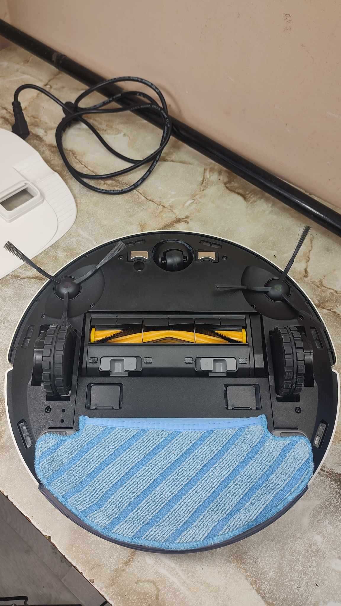 Robot sprzątający Ecovacs Deebot N8 Pro+ biały