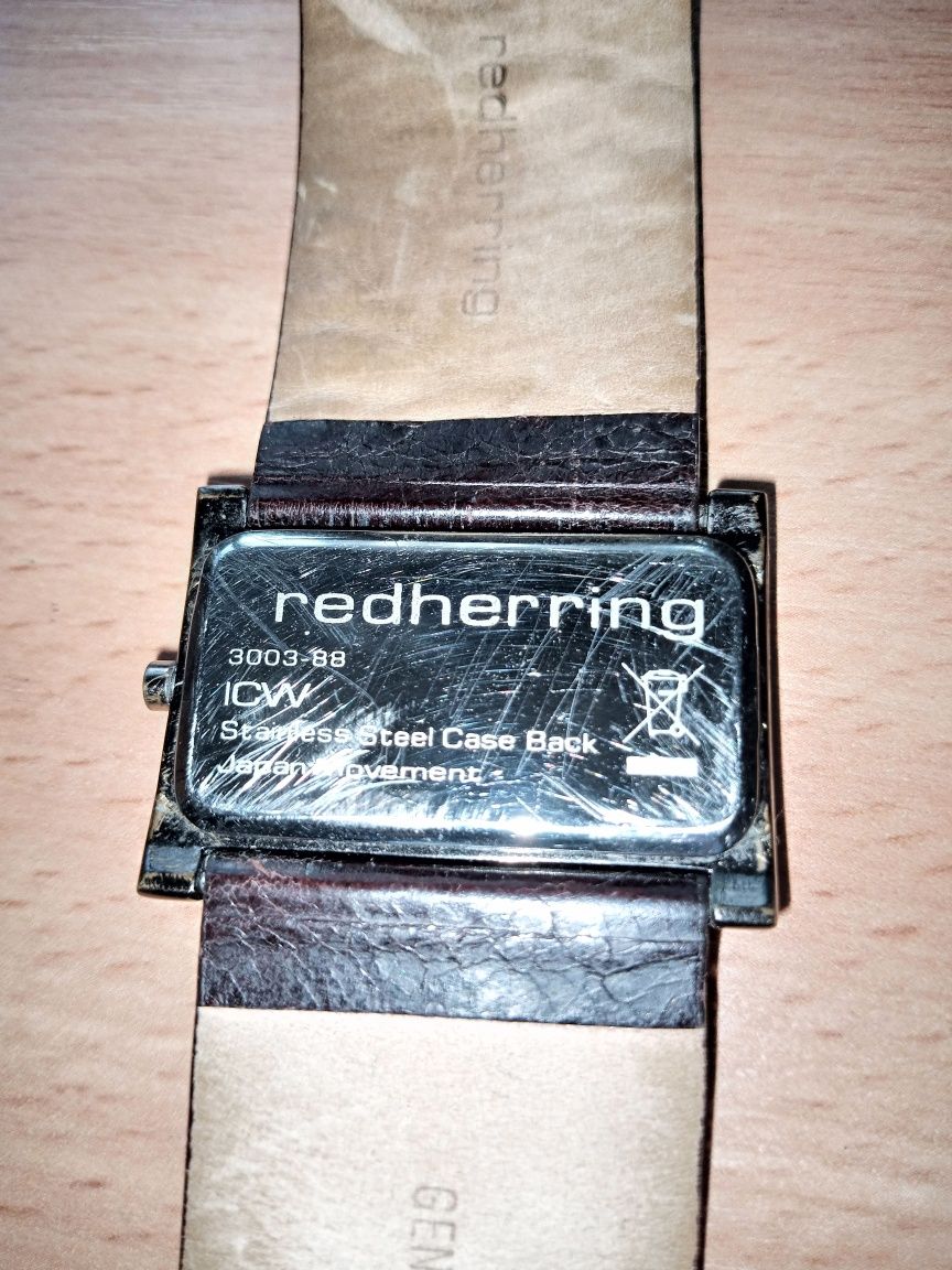 Жіночій годинник redherring