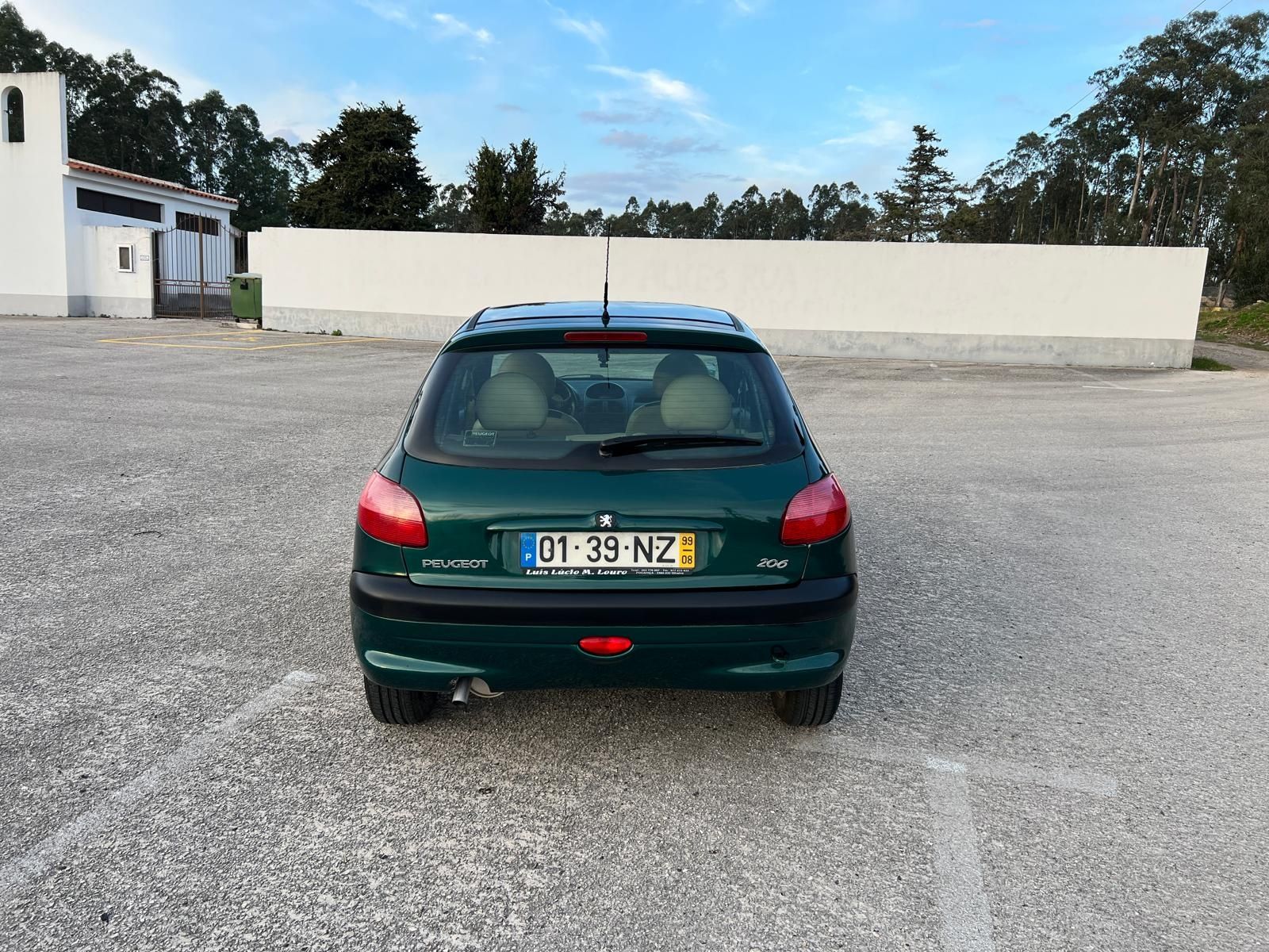 Pegeout 206 hatchback 1.4 edição especial