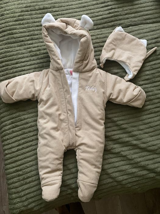 Комбинезон осенне весений 0-3 месяца