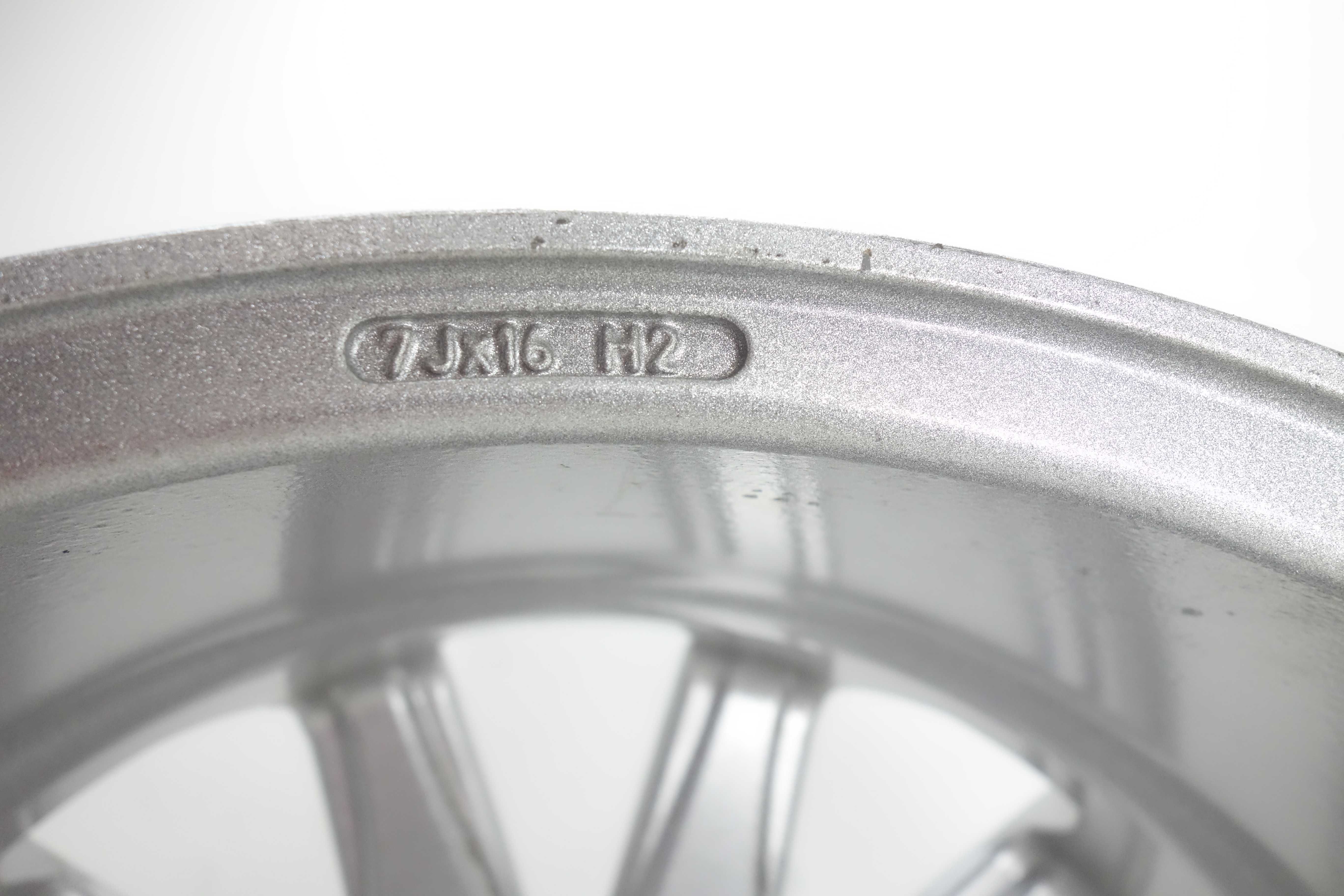 Alufelgi 16" 5x118 Renault Trafic Opel Vivaro Srebrne 1024