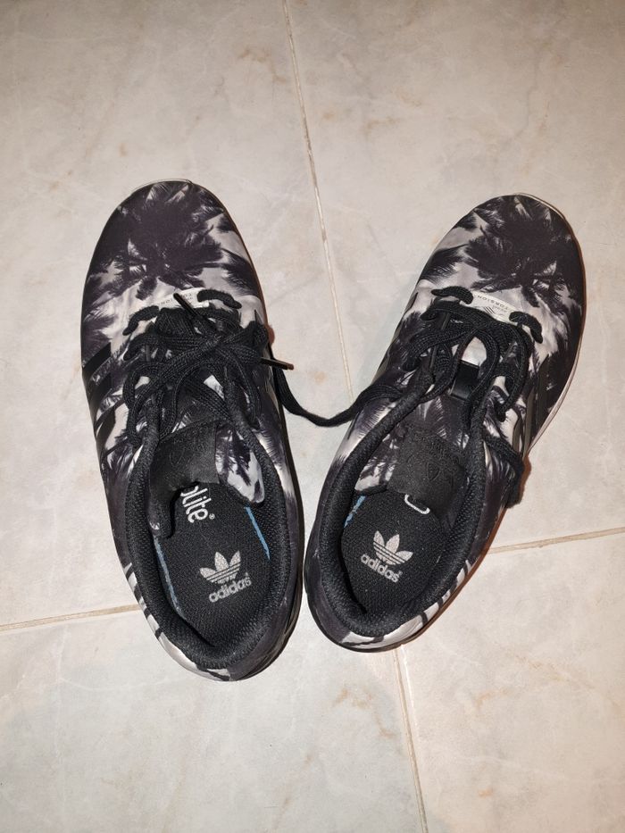 Tenis Adidas zx flux