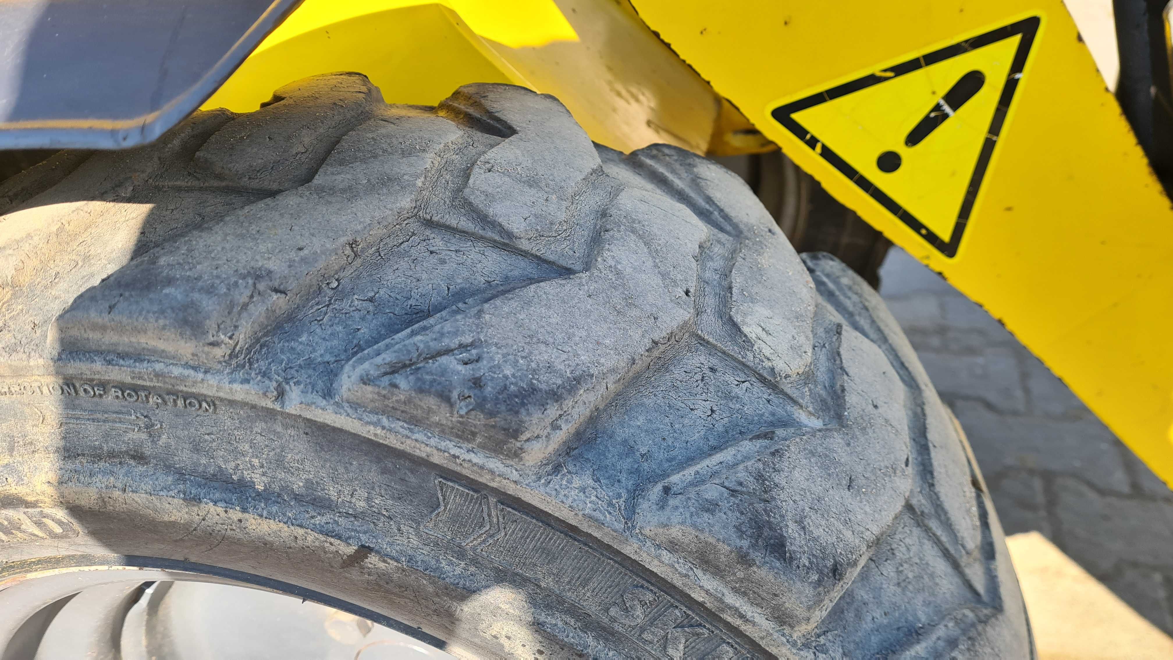 Ładowarka Wacker WL18 Kramer Bobcat Mini Schaffer Miniładowarka