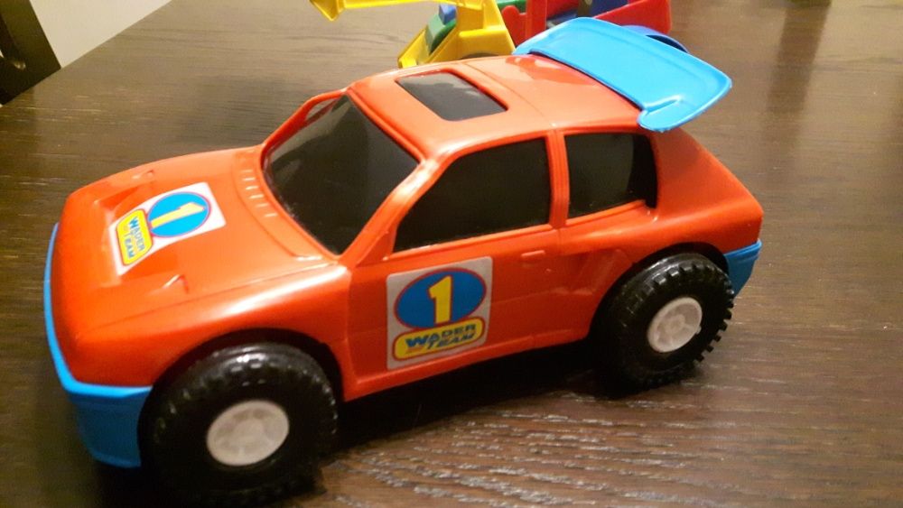 Zabawki Wader 4 sztuki: traktor z łyżką, autko sportowe, 2 x kid cars