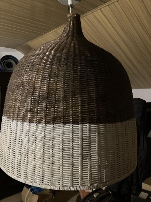 Candeeiro grande em palhinha