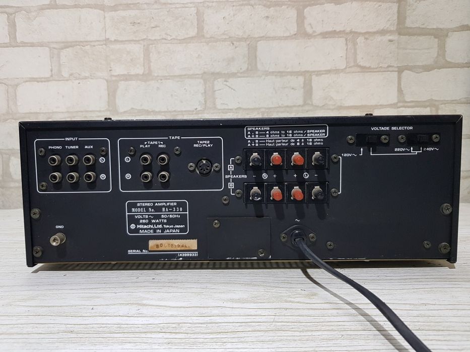 Стерео підсилювач/усилитель  Hitachi HA-330 2x70Вт б/у з Німеччини