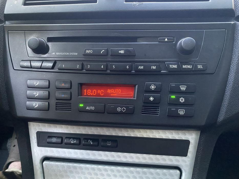 Продам BMW X3 E83