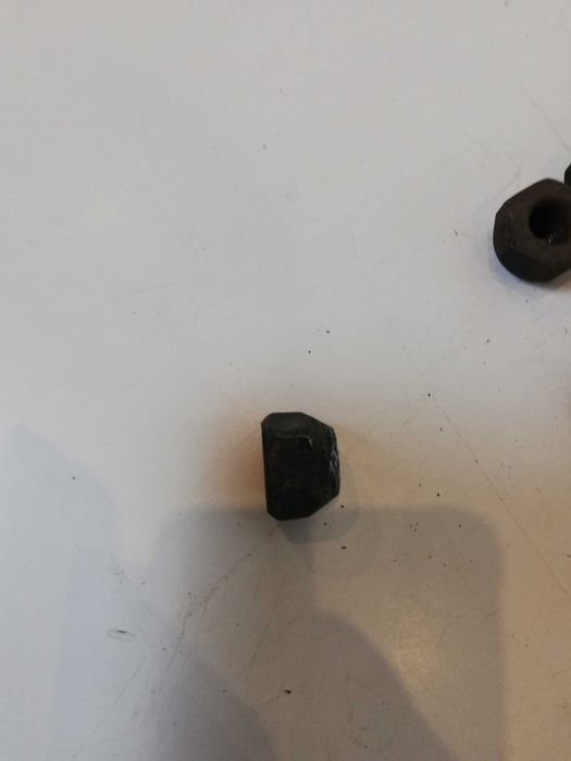 Nakrętki Kół felg Stalowych Toyota Klucz 21