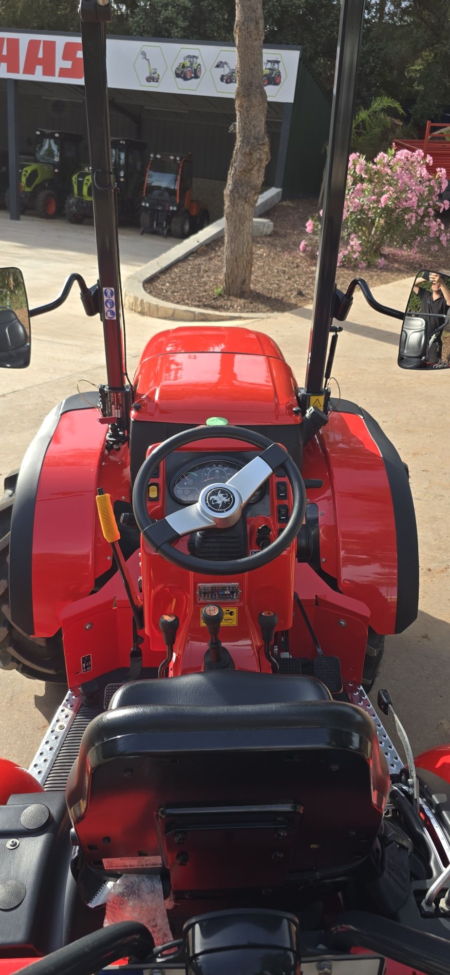 Trator António carraro trx 5800