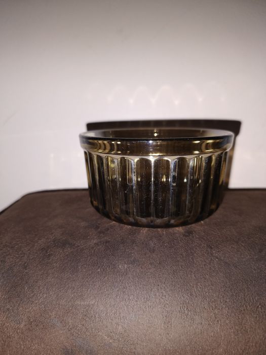 Żebrowana Francuska Miseczka Arcopol