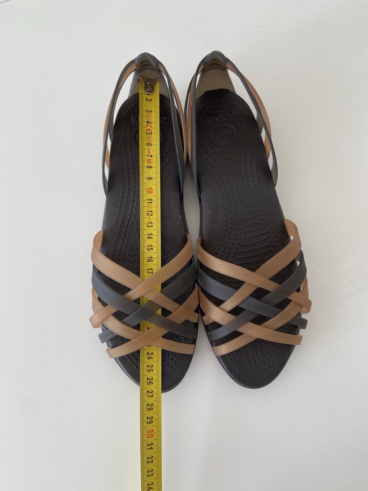 Nowe sandaly Crocs Huarache r. 41/42 W10