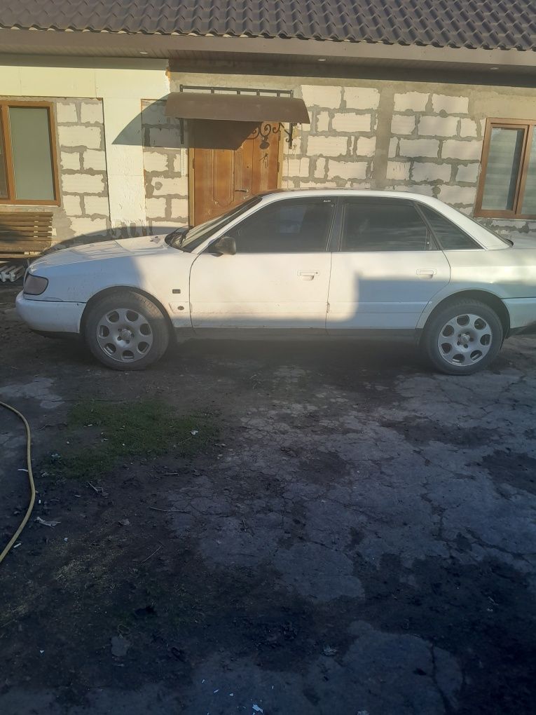 Audi 100 c4 на ходу