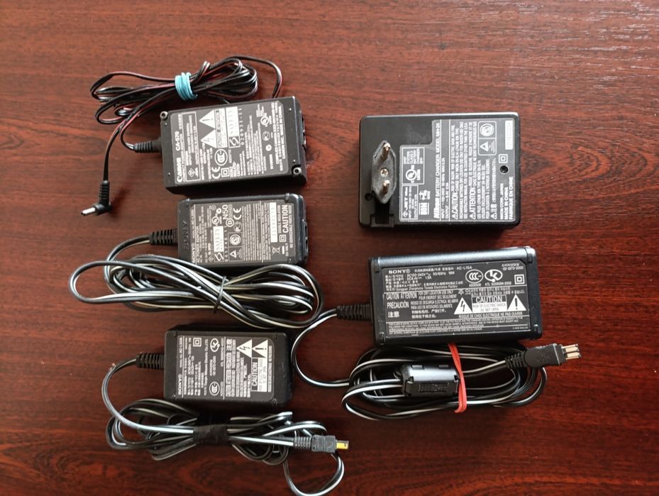 Sony ac-l15a, sony ac-ls5b, sony ac-l200, canon ca-570, nikon mh-24