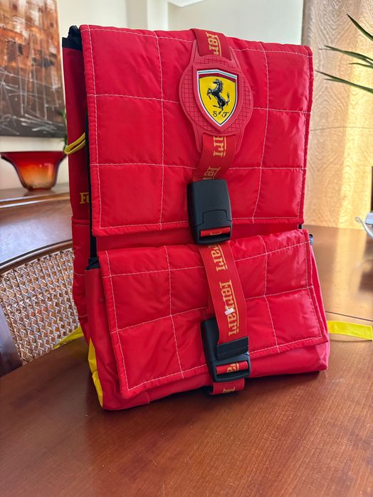 Mochila Ferrari Red F-1 Cartiere Paolo Pigna