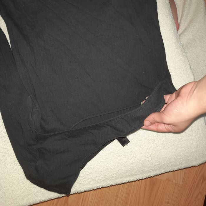 Blusa preta com mangas