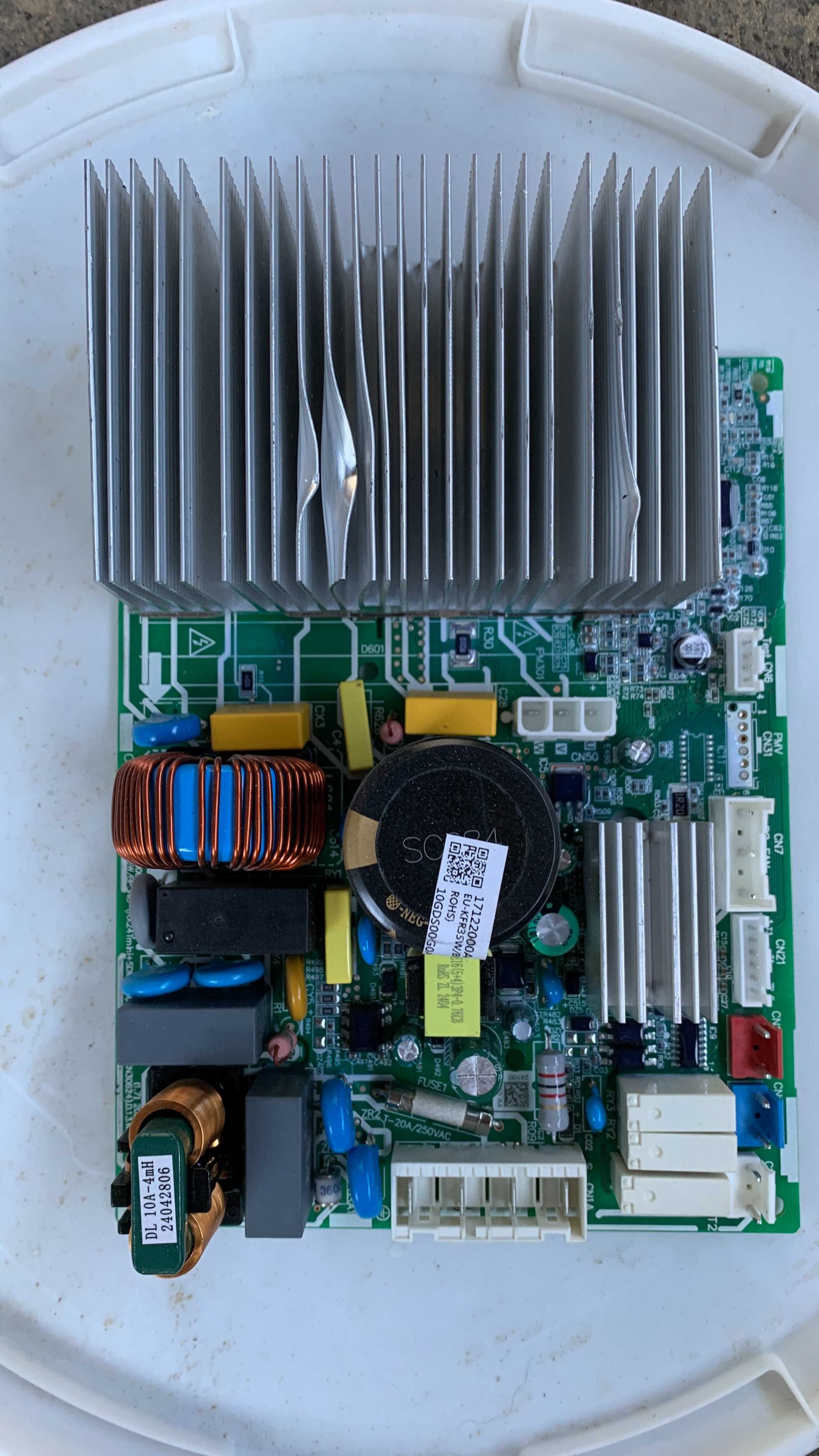 Кондиціонер Midea XTreme MSAG-12HRFN8-O