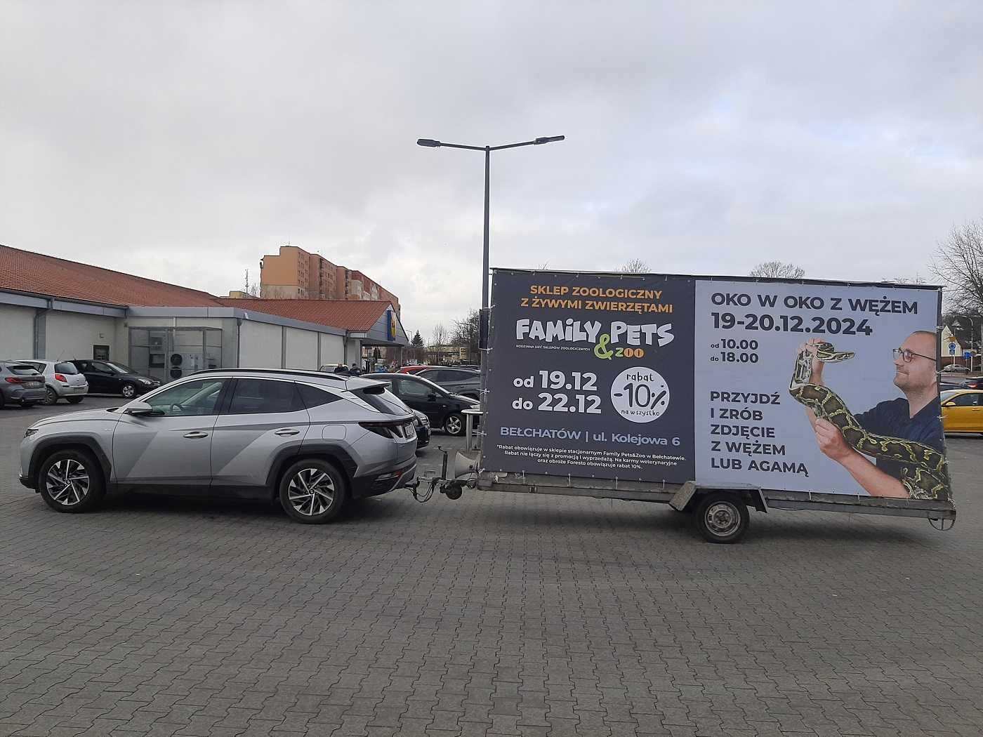 Reklama mobilna przyczepki reklamowe Częstochowa - Reklama na lawecie!