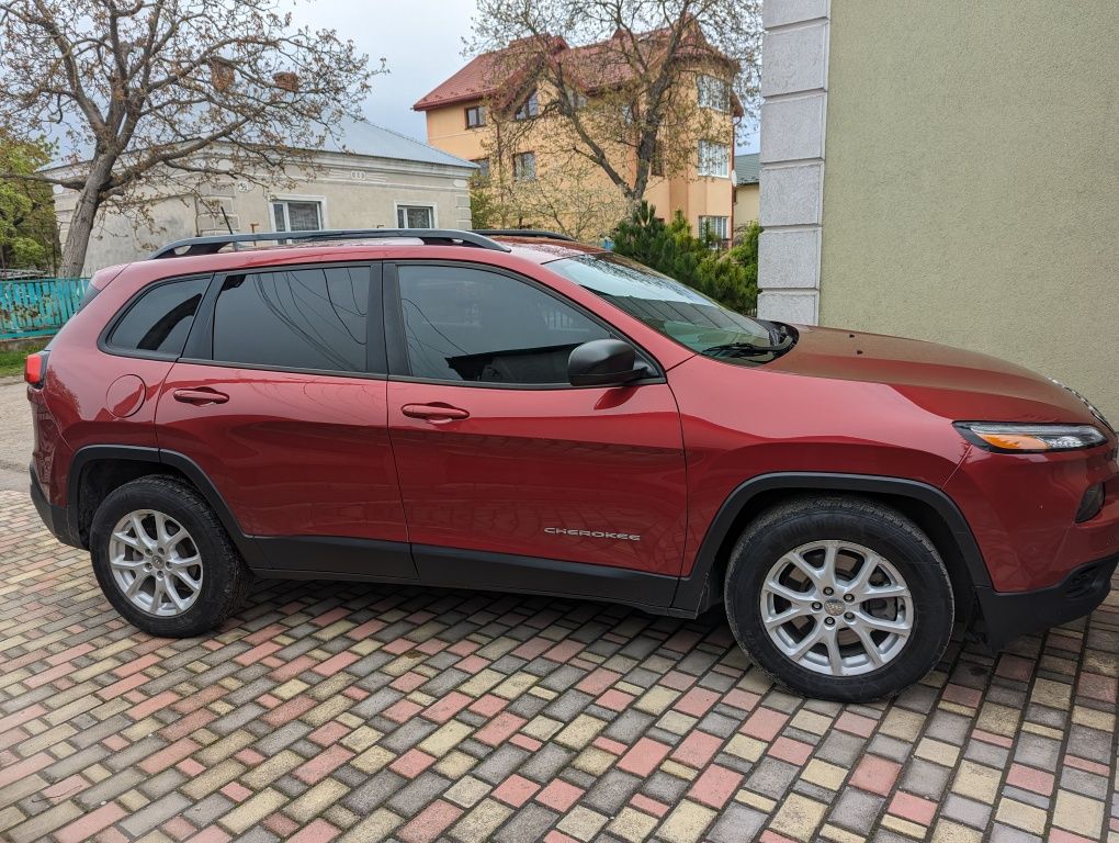 Продам Jeep Cherokee 2.4, 2016 року не фарбований!